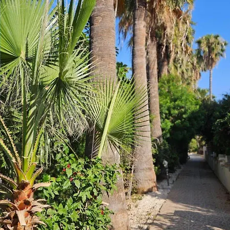 King's Park - Unit 1 Stylish 1br Near * Paphos