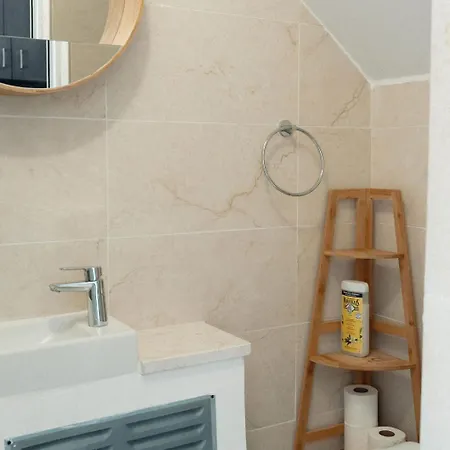 King's Park - Unit 1 Stylish 1br Near Apartamento