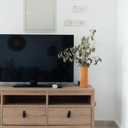 King's Park - Unit 1 Stylish 1br Near * Paphos